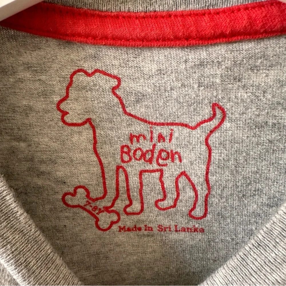 Mini Boden Boys Gray Shark Tee Size 7-8 yrs - Picture 2 of 4